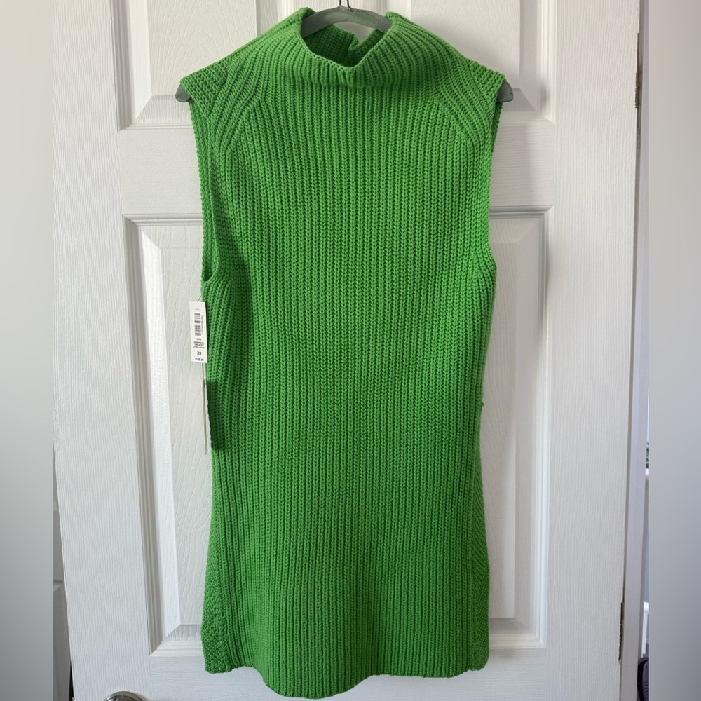 NEW✨Wilfred Green Sleeveless Knit Top